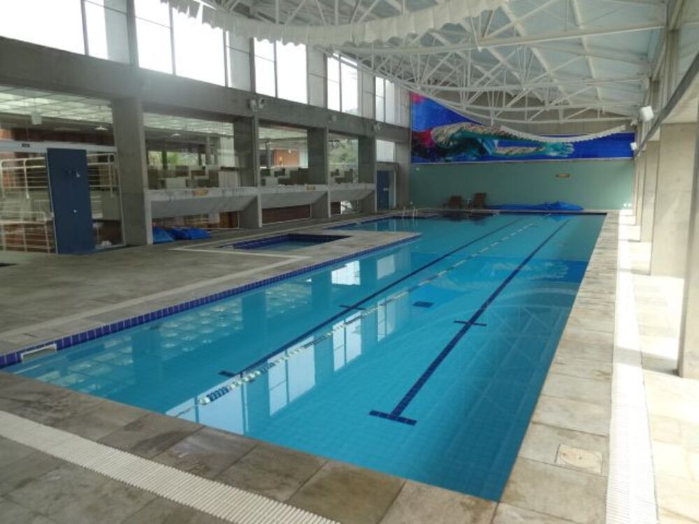 Casa de Condomínio à venda e aluguel com 5 quartos, 500m² - Foto 7
