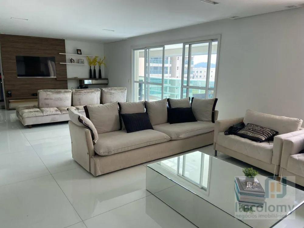 Apartamento, 3 quartos, 202 m² - Foto 3