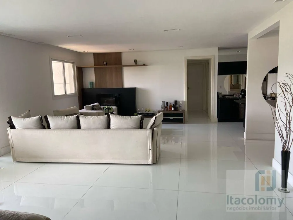 Apartamento, 3 quartos, 202 m² - Foto 4