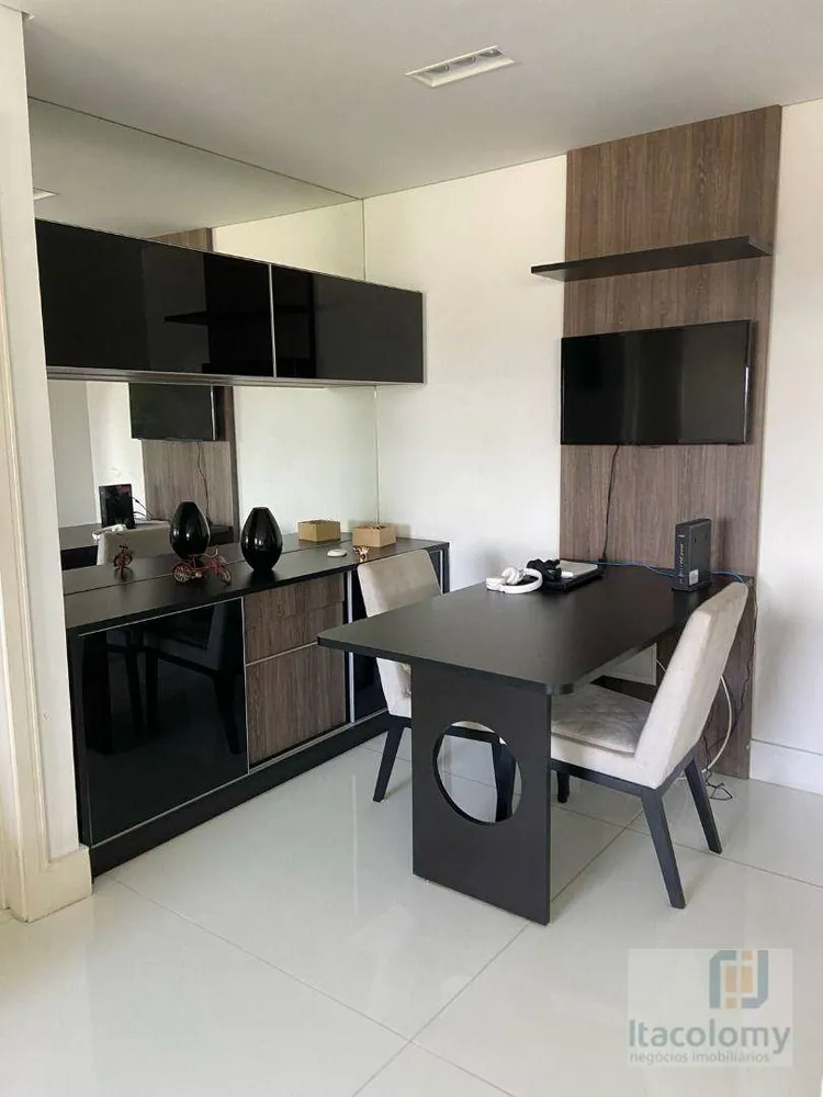 Apartamento, 3 quartos, 202 m² - Foto 1