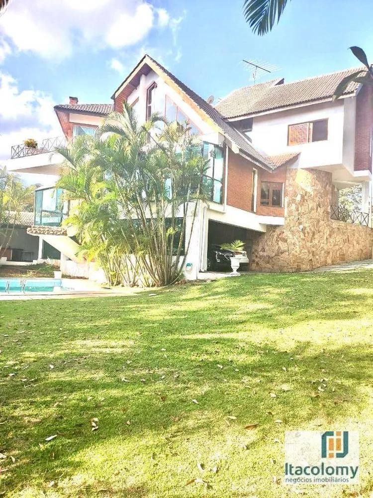 Casa de Condomínio à venda com 4 quartos, 600m² - Foto 2