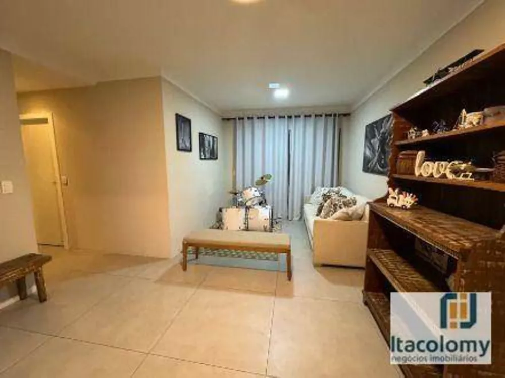 Apartamento à venda com 3 quartos, 94m² - Foto 2