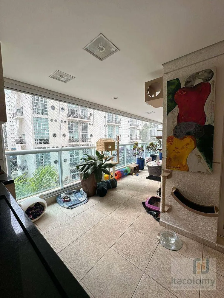 Apartamento, 3 quartos, 235 m² - Foto 16