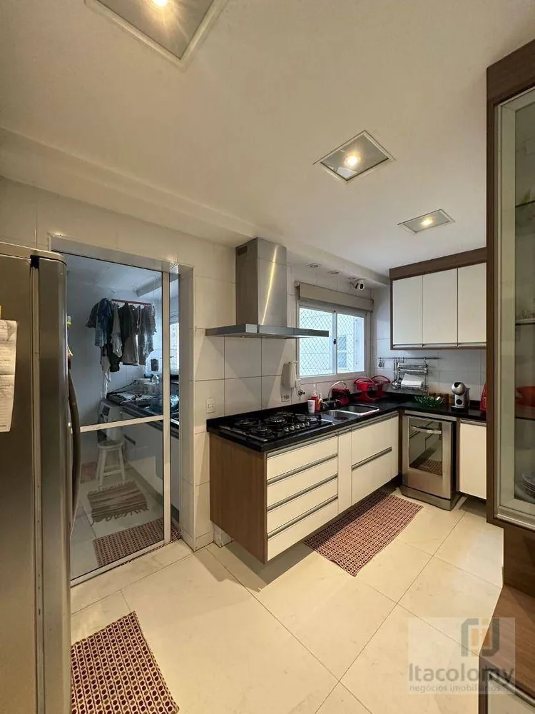Apartamento, 3 quartos, 235 m² - Foto 12
