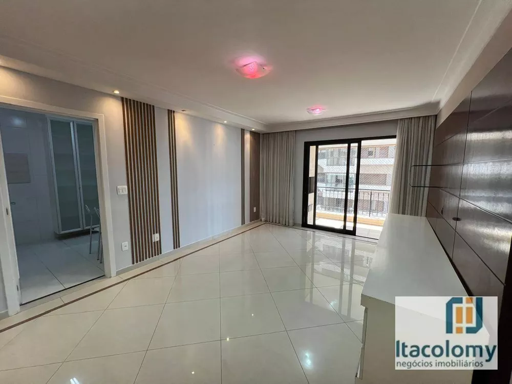 Apartamento para alugar com 4 quartos, 177m² - Foto 1