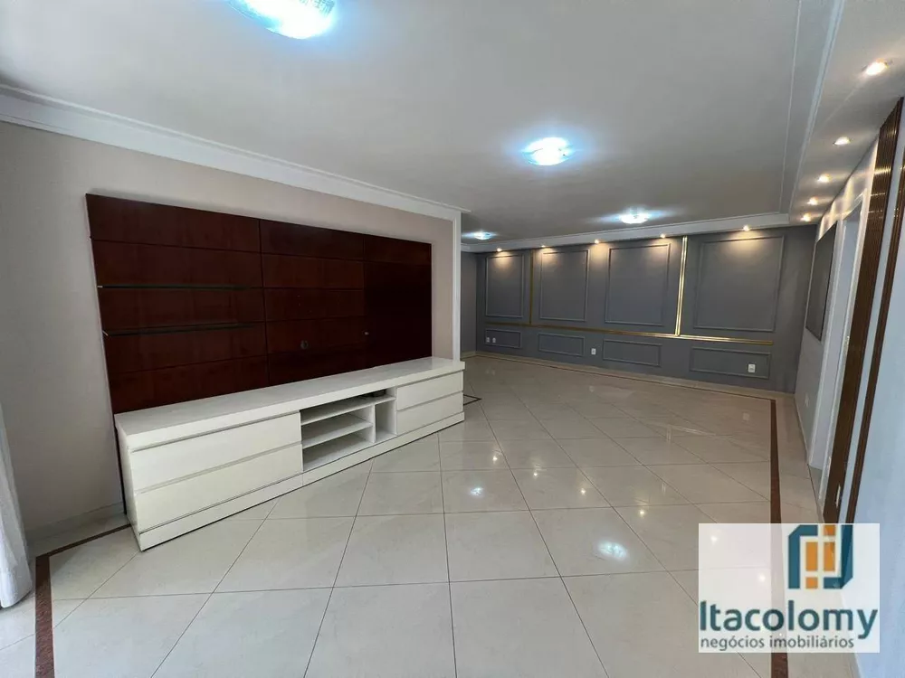 Apartamento para alugar com 4 quartos, 177m² - Foto 4