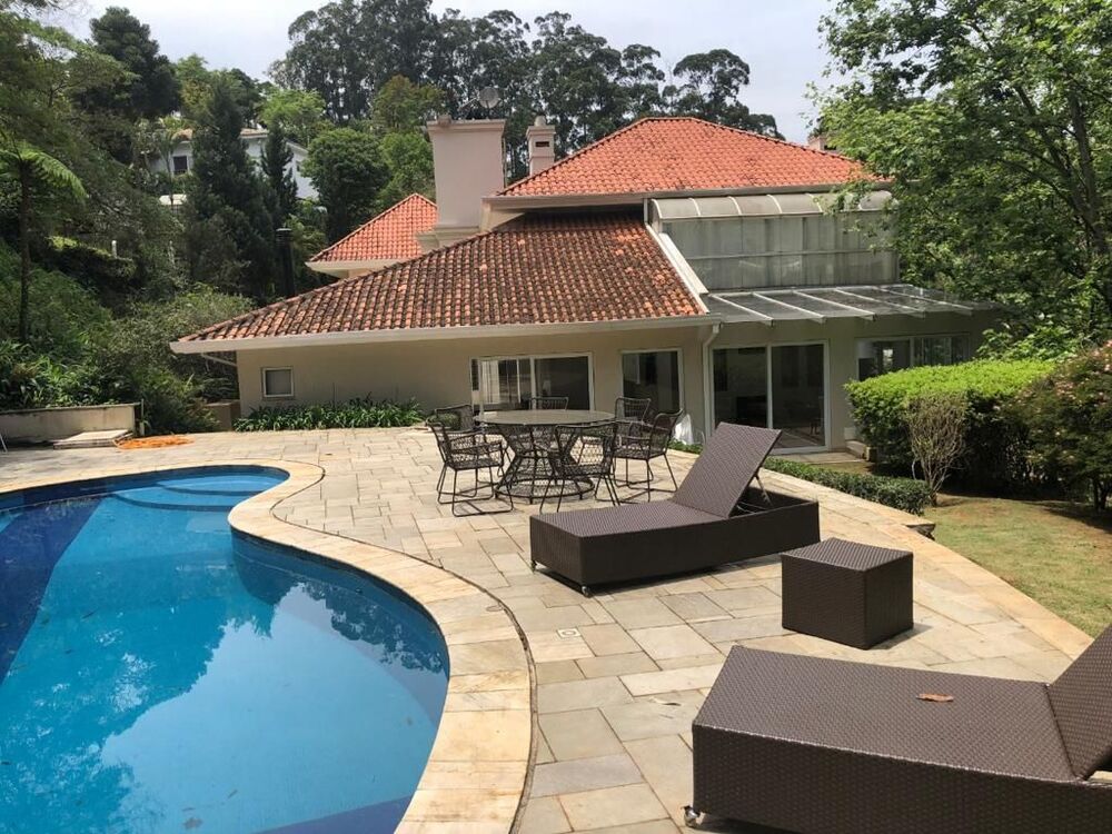 Casa de Condomínio à venda com 4 quartos, 750m² - Foto 1