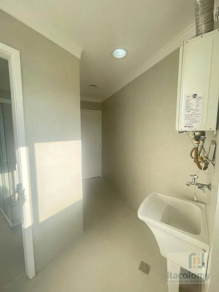 Apartamento, 3 quartos, 196 m² - Foto 3
