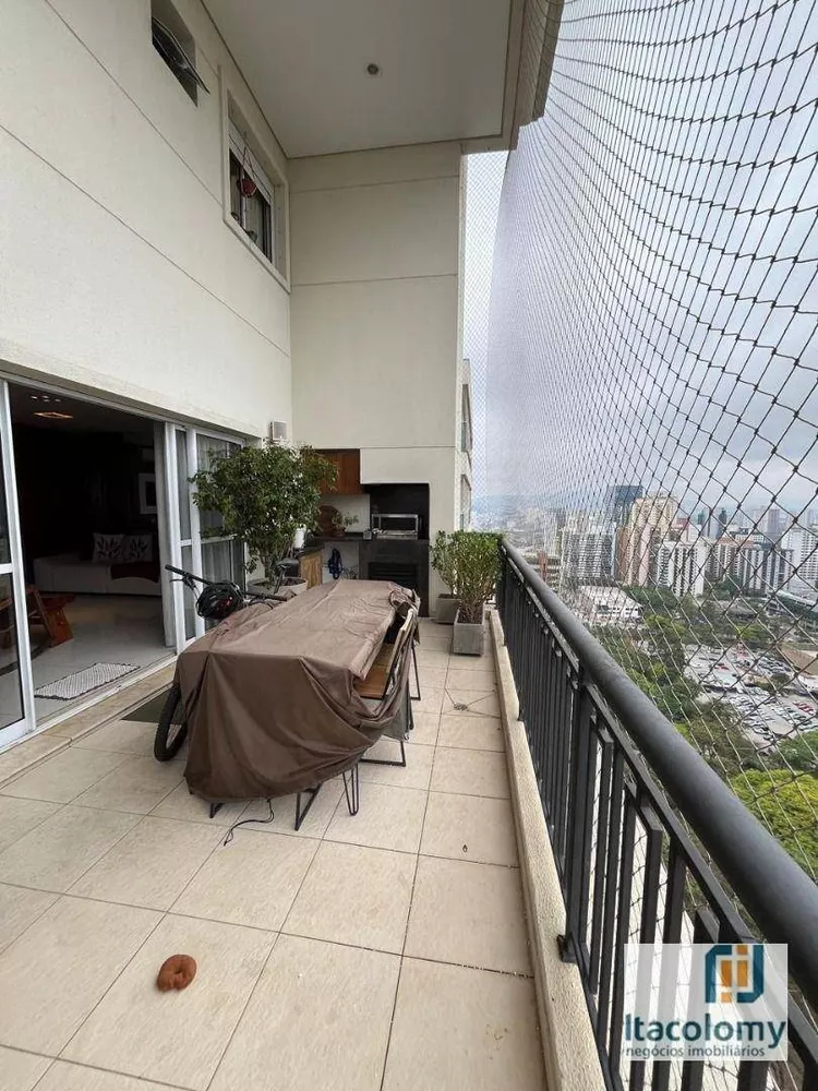 Apartamento à venda e aluguel com 3 quartos, 300m² - Foto 2