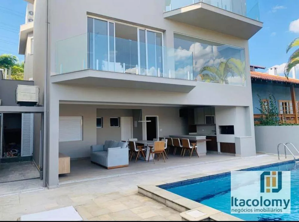 Casa de Condomínio à venda com 4 quartos, 380m² - Foto 2