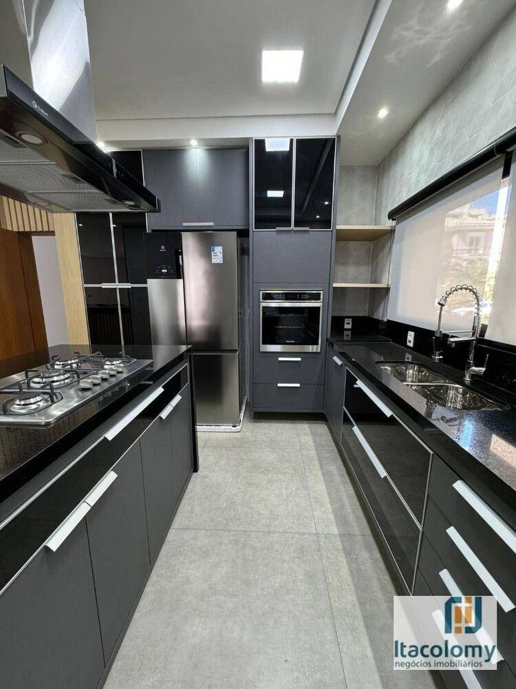 Casa de Condomínio à venda e aluguel com 5 quartos, 750m² - Foto 17