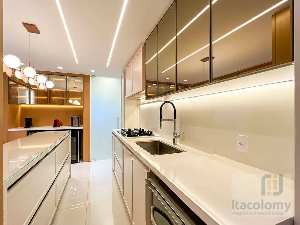 Apartamento, 3 quartos, 192 m² - Foto 2