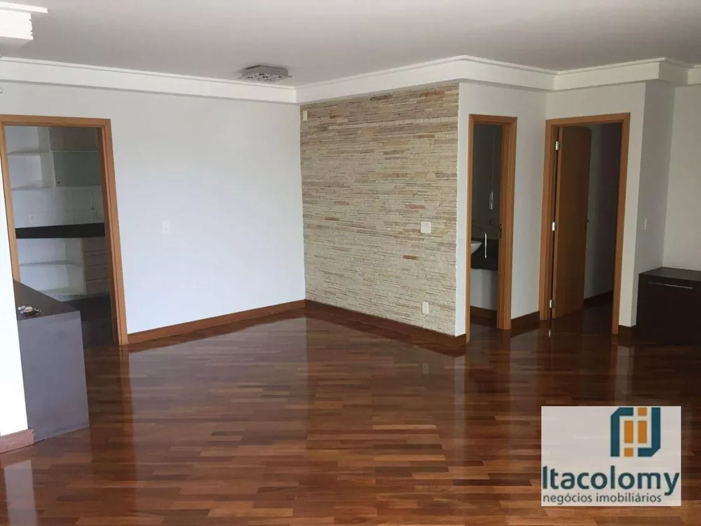 Apartamento à venda com 3 quartos, 133m² - Foto 1