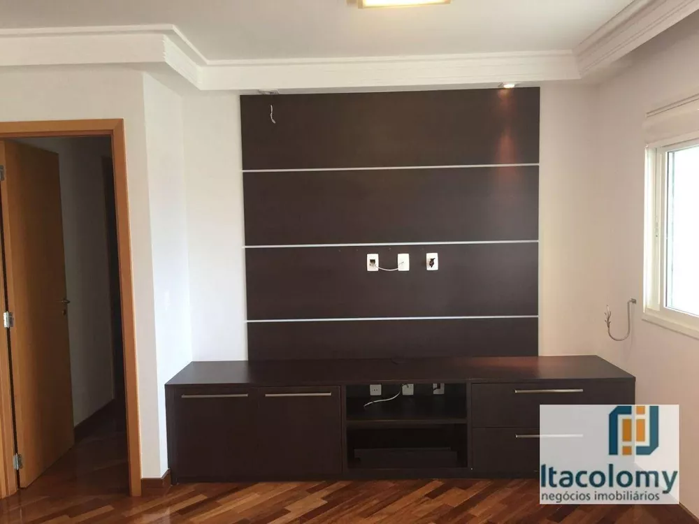 Apartamento à venda com 3 quartos, 133m² - Foto 3