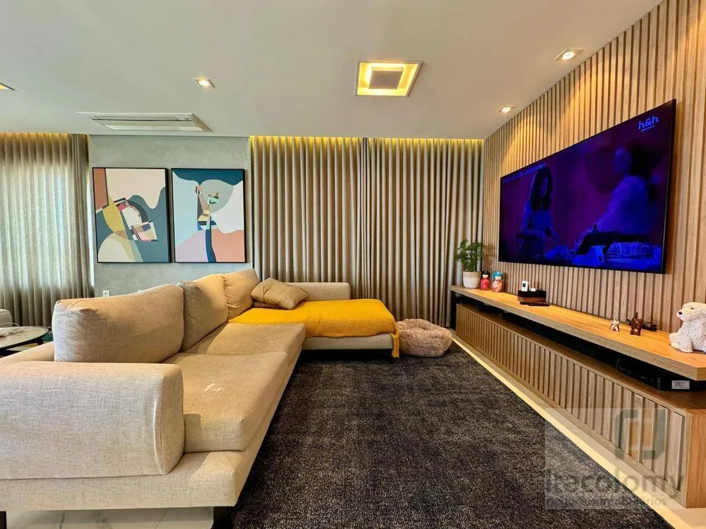 Apartamento, 3 quartos, 200 m² - Foto 1
