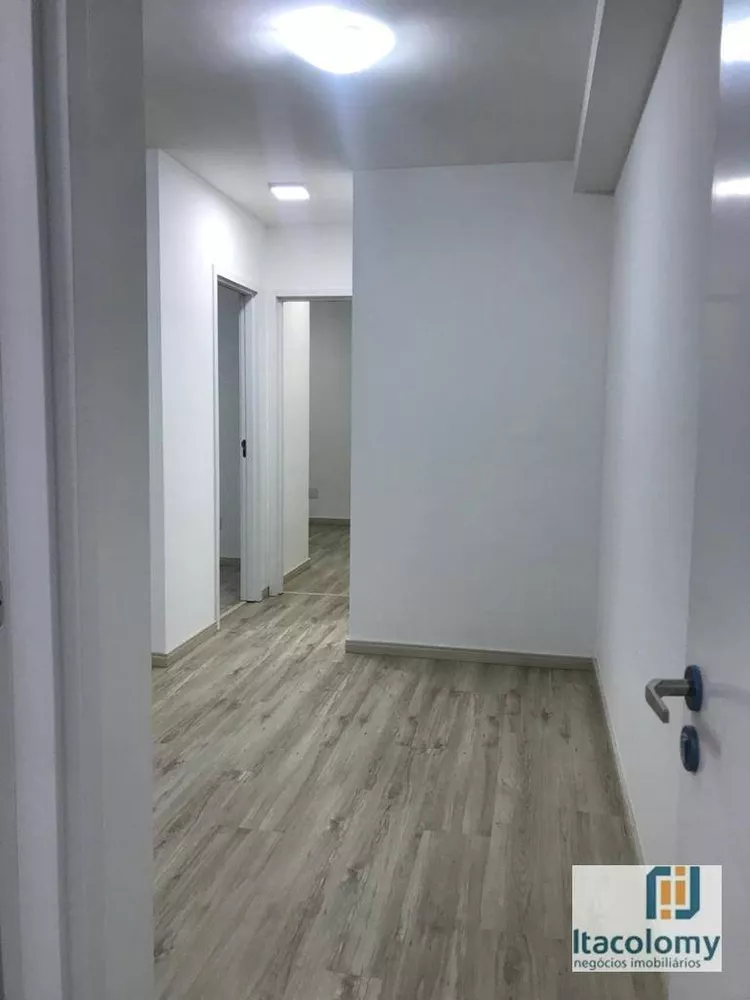 Apartamento à venda com 2 quartos, 64m² - Foto 2