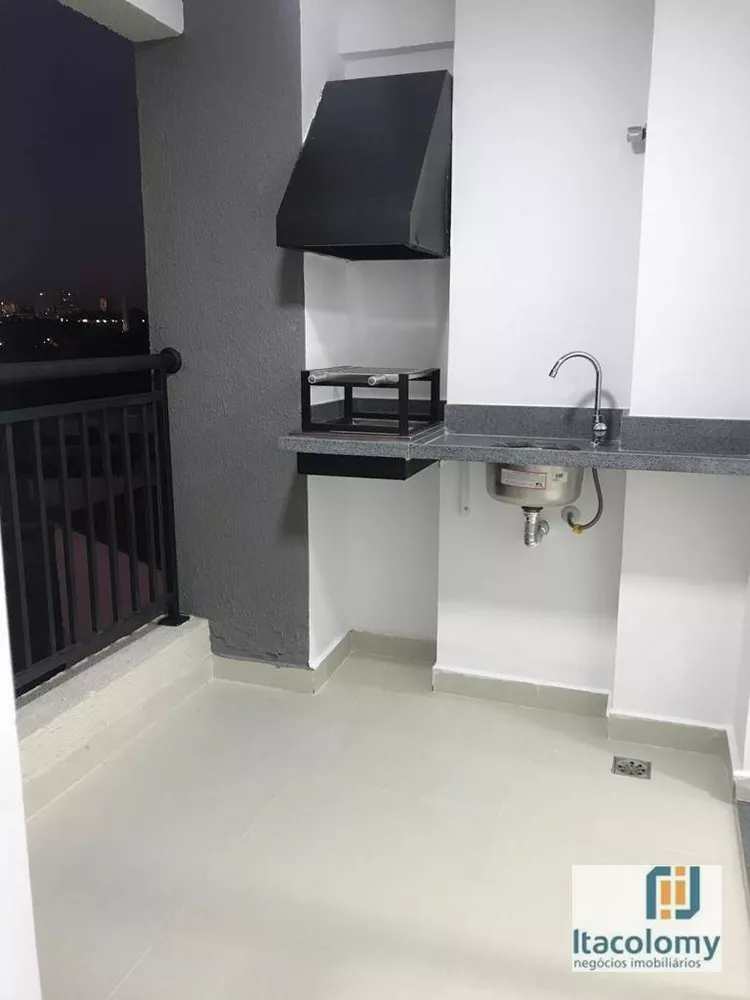 Apartamento à venda com 2 quartos, 64m² - Foto 3