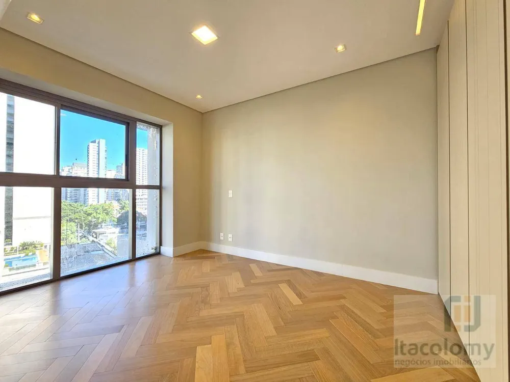 Apartamento, 3 quartos, 290 m² - Foto 1