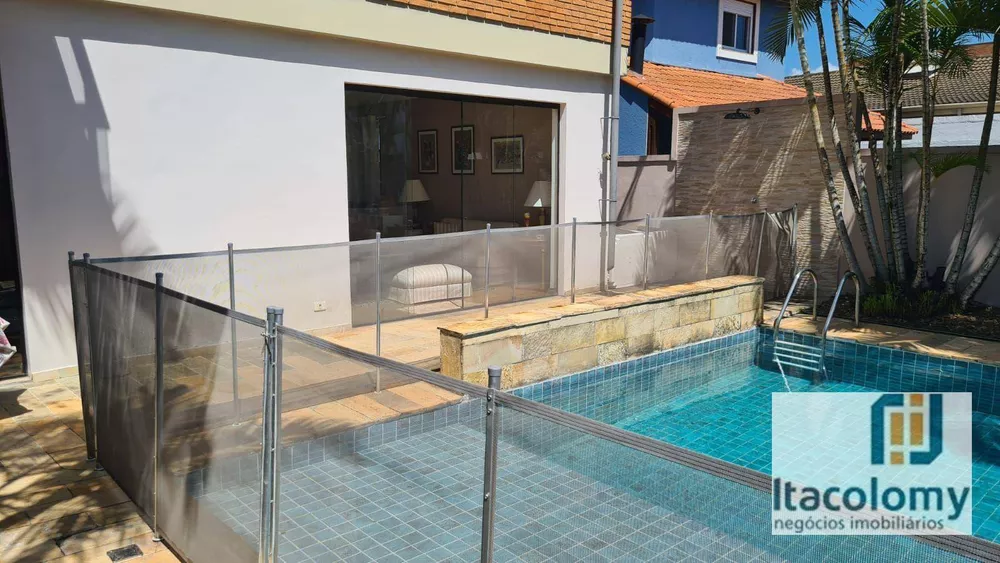 Casa de Condomínio à venda com 4 quartos, 302m² - Foto 2