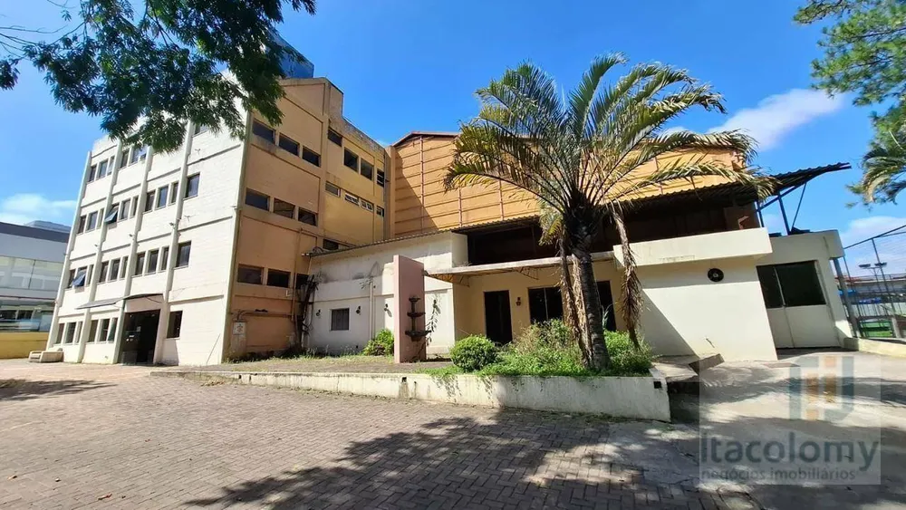 Prédio Inteiro, 4000 m² - Foto 1