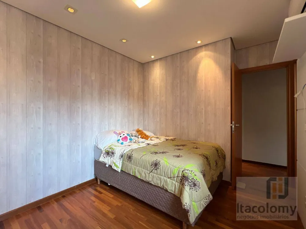 Apartamento, 3 quartos, 156 m² - Foto 1