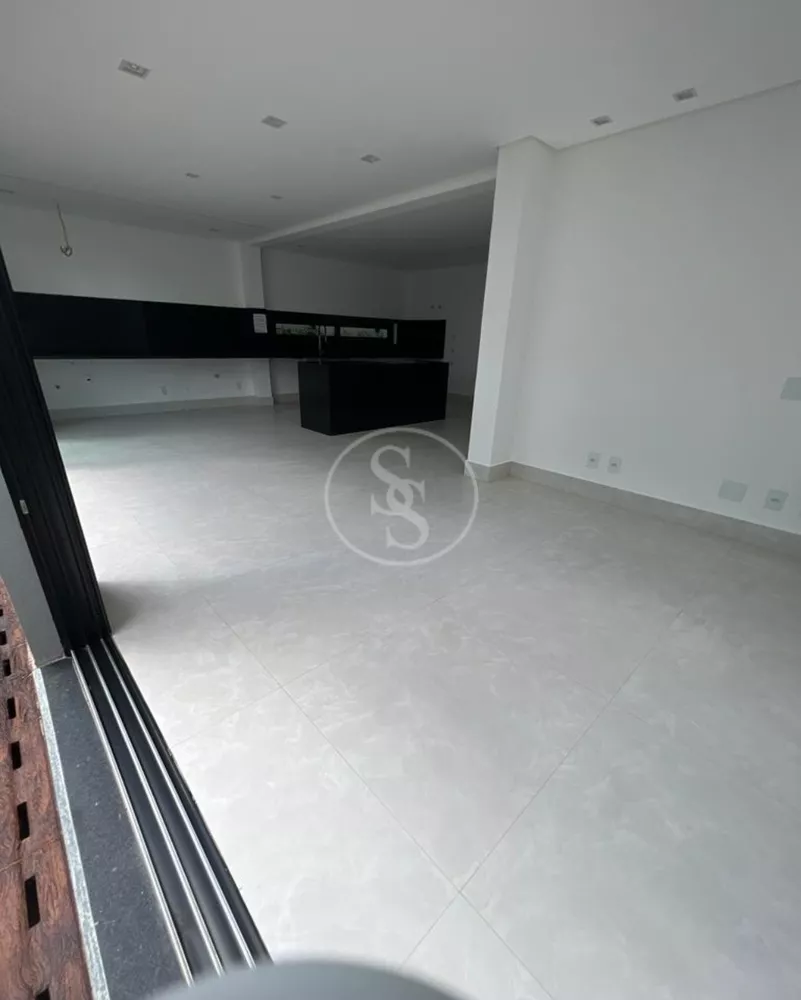 Sobrado à venda com 4 quartos, 400m² - Foto 4