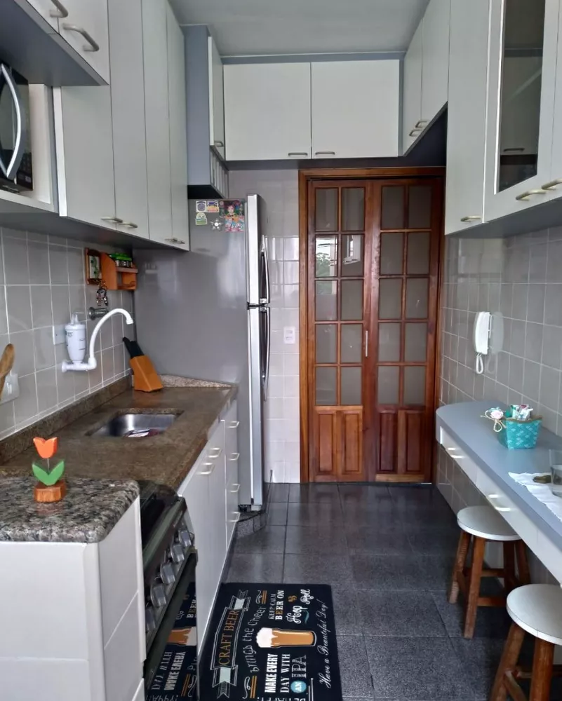 Apartamento à venda com 2 quartos, 60m² - Foto 2