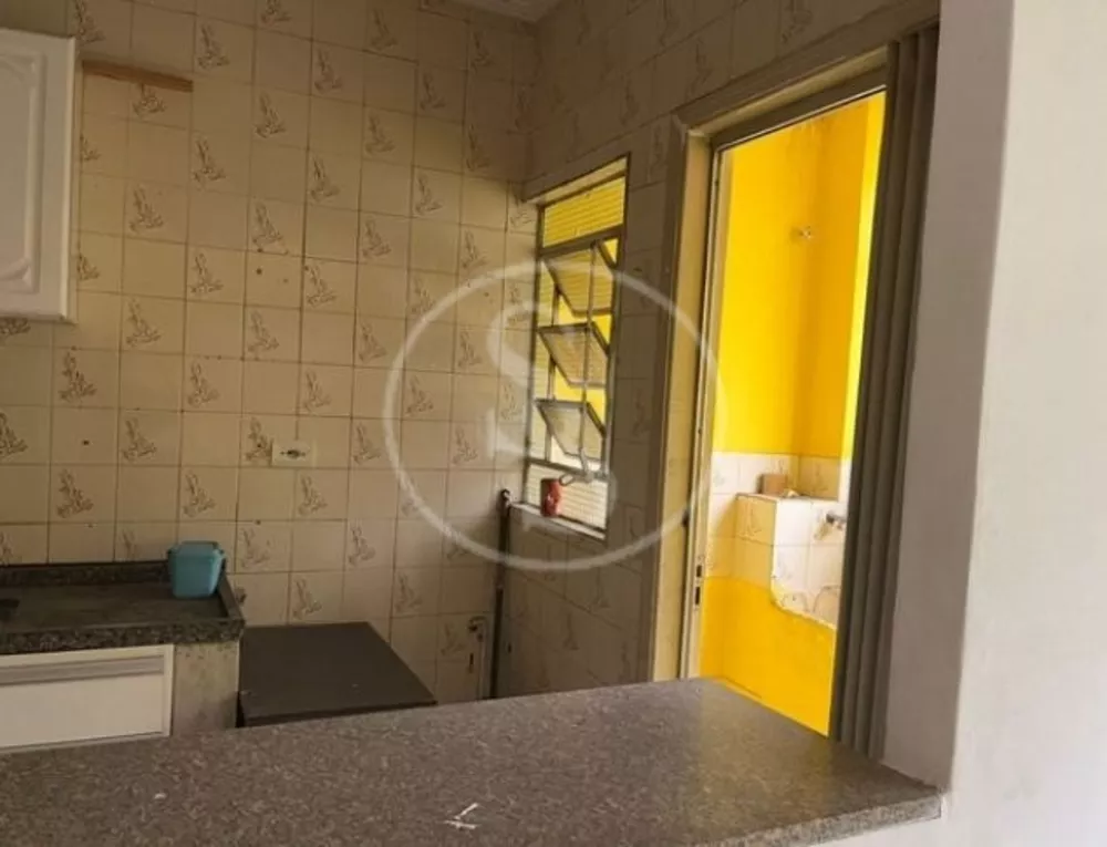 Apartamento à venda com 2 quartos, 62m² - Foto 4