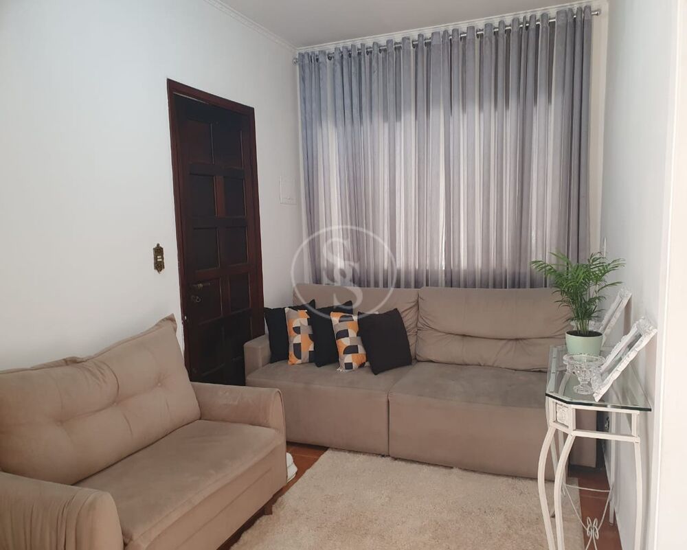 Casa à venda com 3 quartos, 147m² - Foto 1