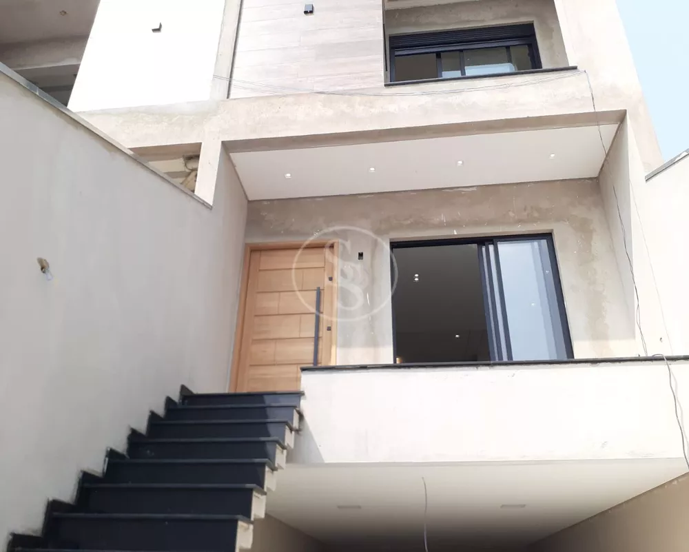 Sobrado à venda com 3 quartos, 220m² - Foto 2