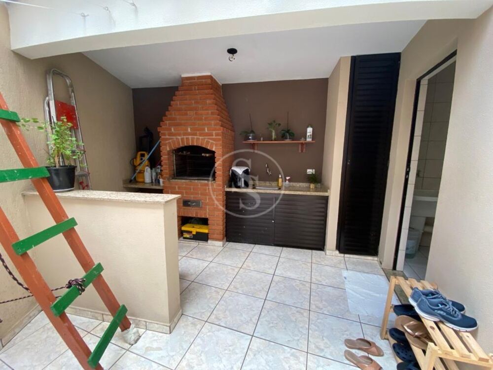 Sobrado, 3 quartos, 203 m² - Foto 1