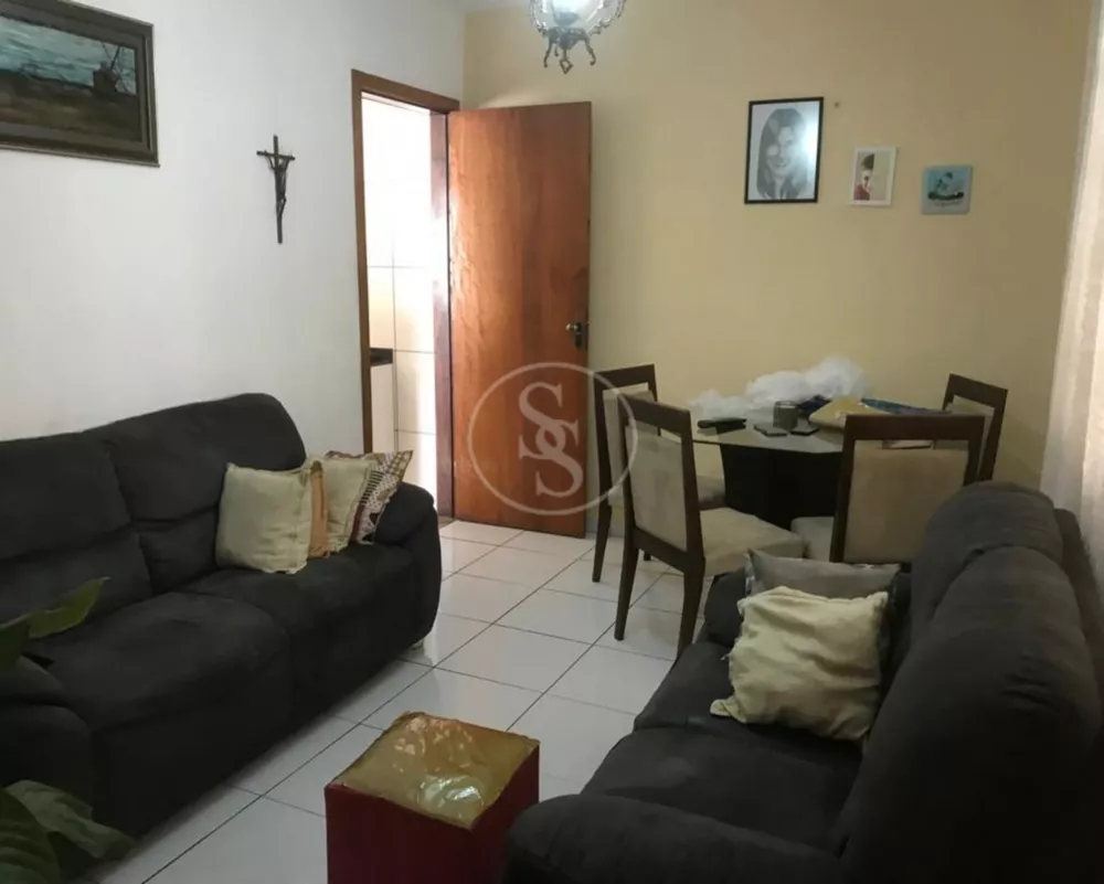 Casa à venda com 2 quartos, 125m² - Foto 1