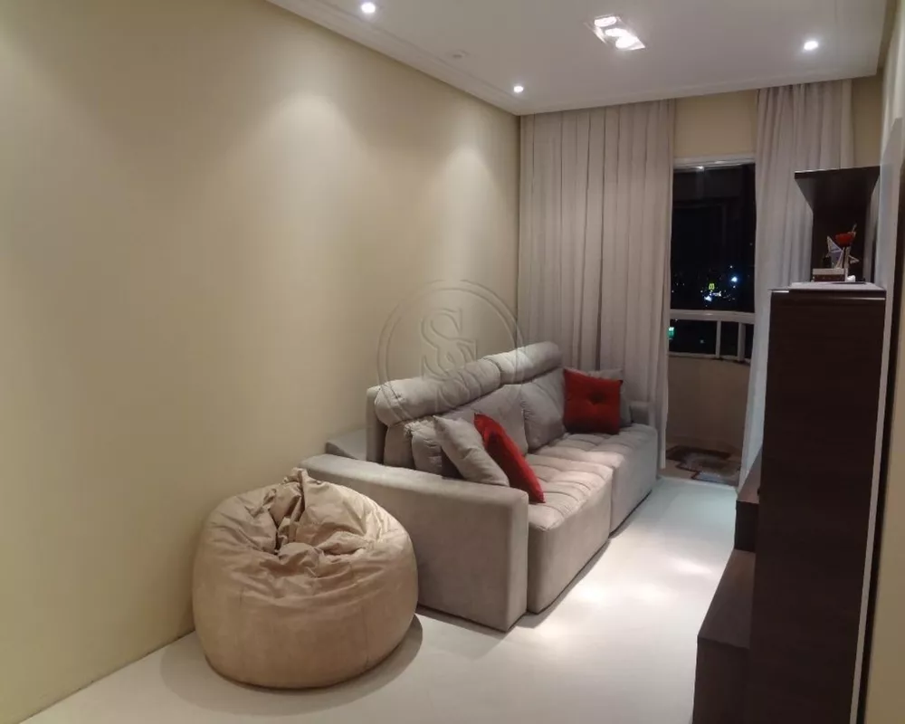 Apartamento à venda com 2 quartos, 75m² - Foto 2