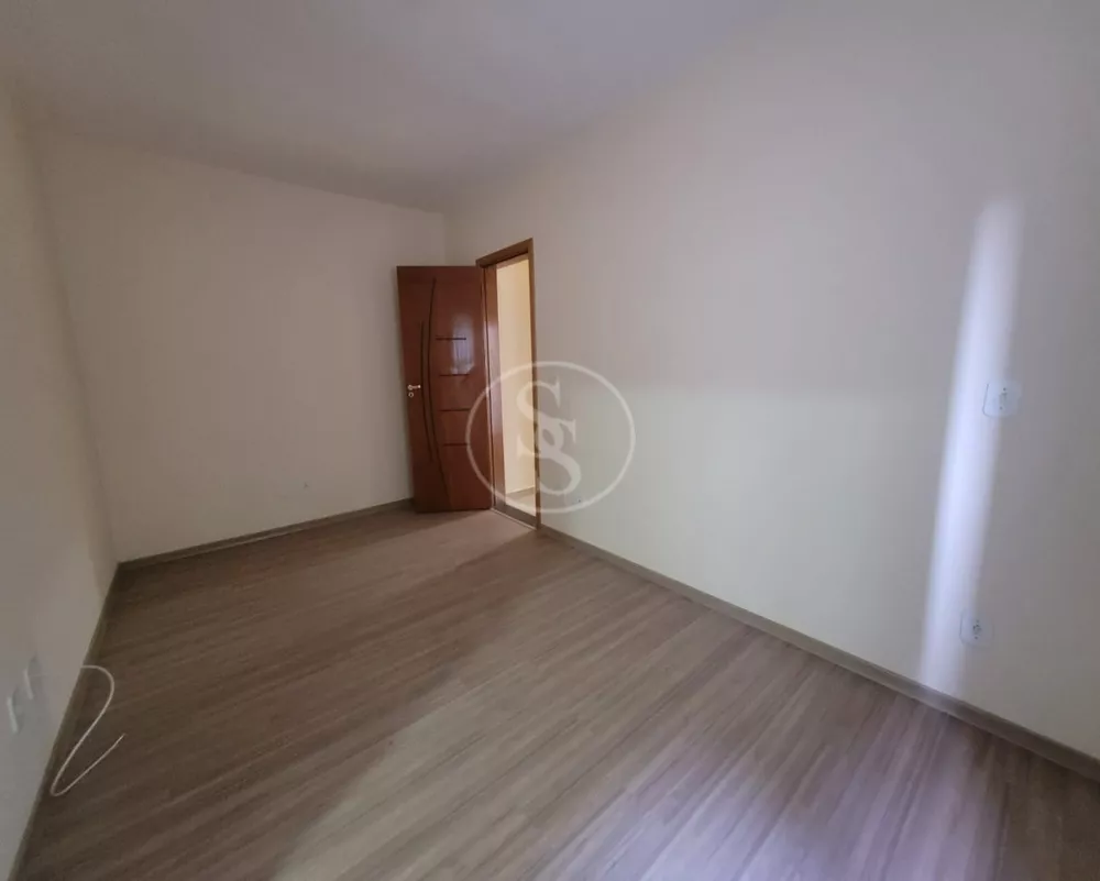 Apartamento à venda com 2 quartos, 69m² - Foto 4