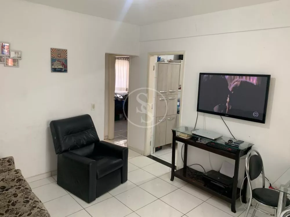 Apartamento à venda com 2 quartos, 78m² - Foto 2