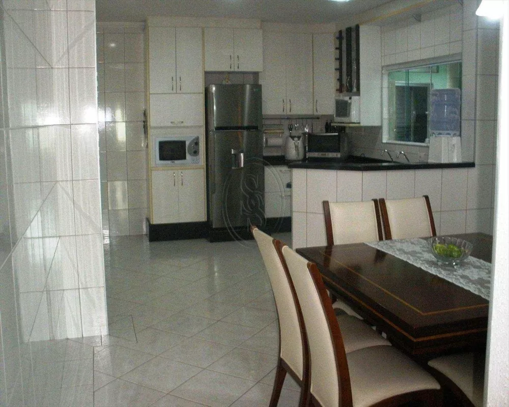 Sobrado à venda com 3 quartos, 230m² - Foto 4