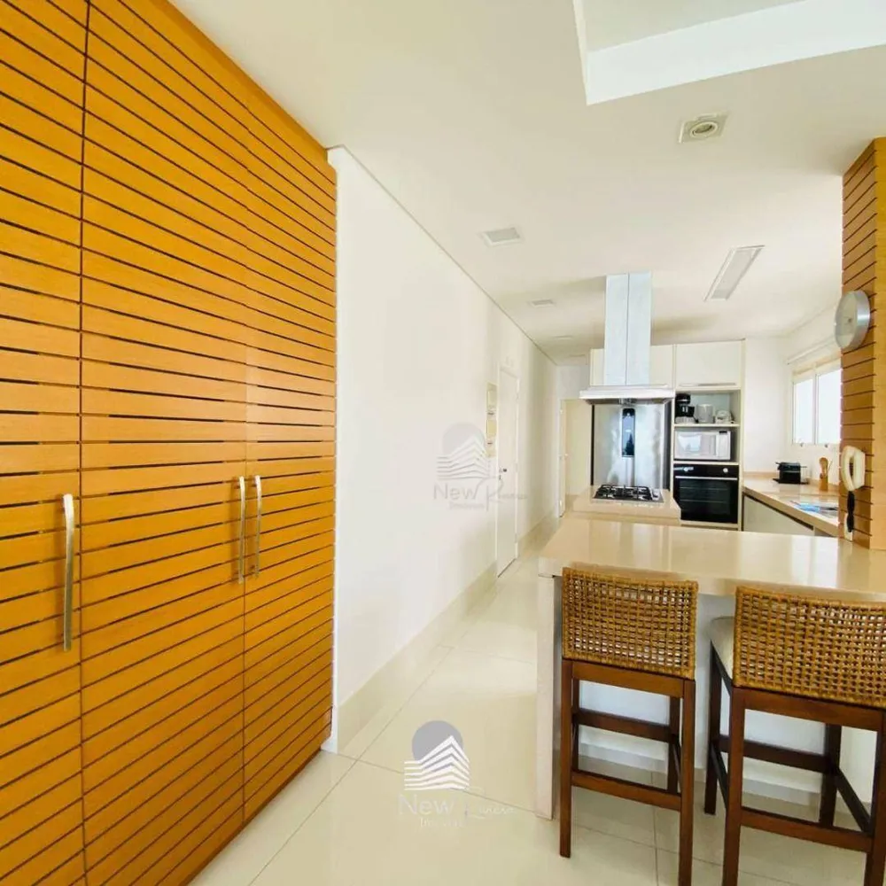 Cobertura, 4 quartos, 330 m² - Foto 2