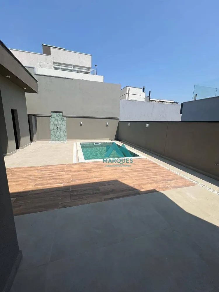Casa, 3 quartos, 214 m² - Foto 1
