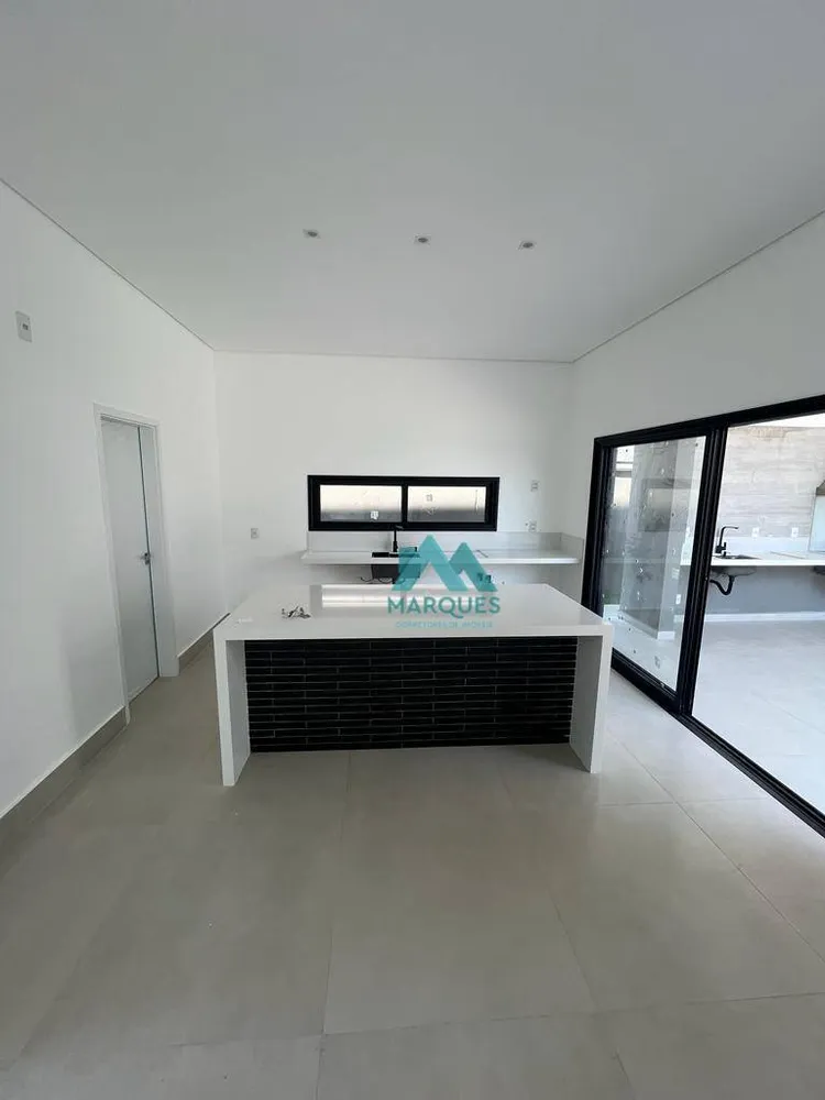 Casa, 3 quartos, 214 m² - Foto 2