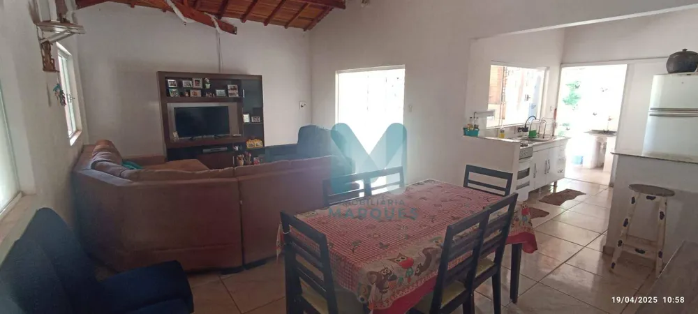 Chácara, 2 quartos, 1400 m² - Foto 1