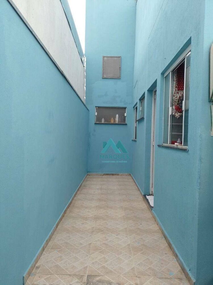 Casa à venda com 2 quartos, 56m² - Foto 8