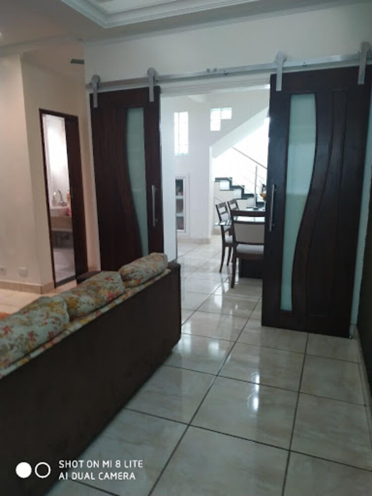 Sobrado, 3 quartos, 266 m² - Foto 2