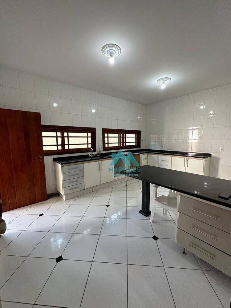 Casa, 4 quartos, 367 m² - Foto 1