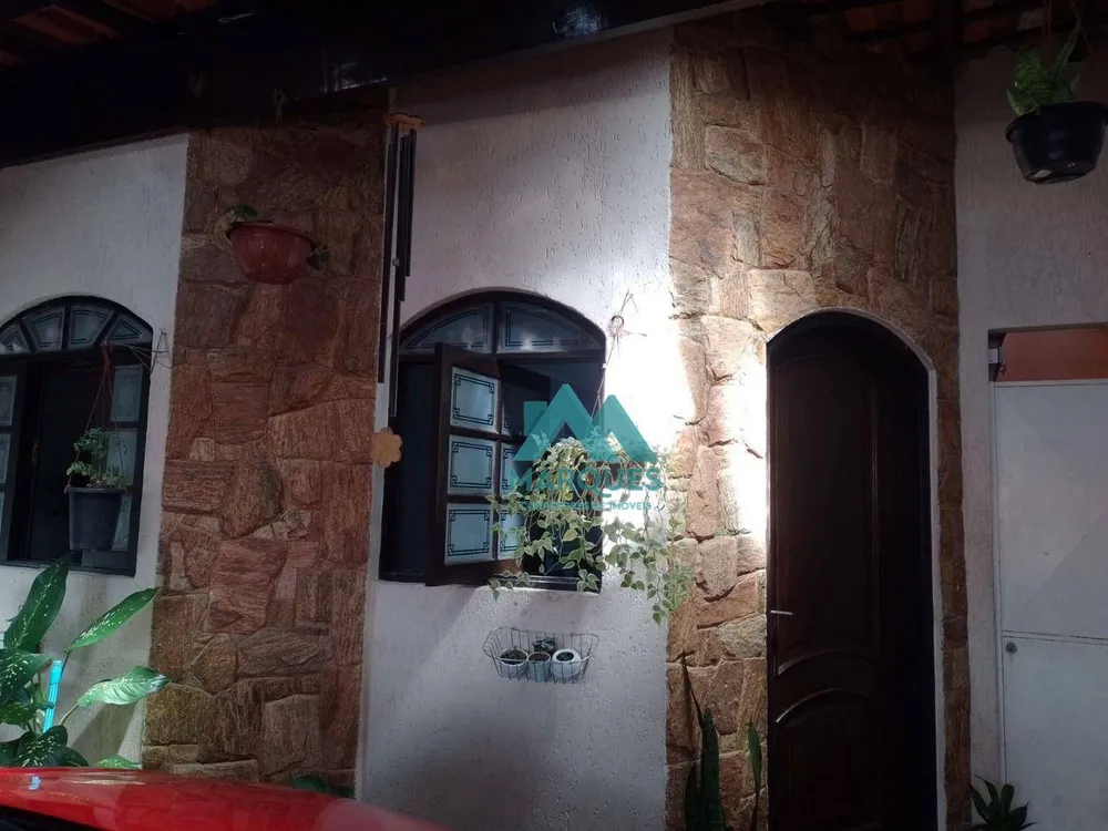 Casa, 3 quartos, 136 m² - Foto 2