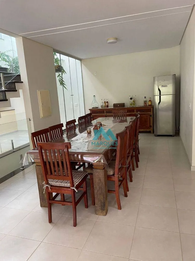 Sobrado, 3 quartos, 500 m² - Foto 1