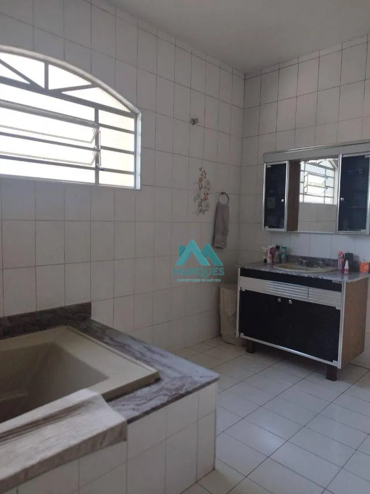 Sobrado, 4 quartos, 304 m² - Foto 4