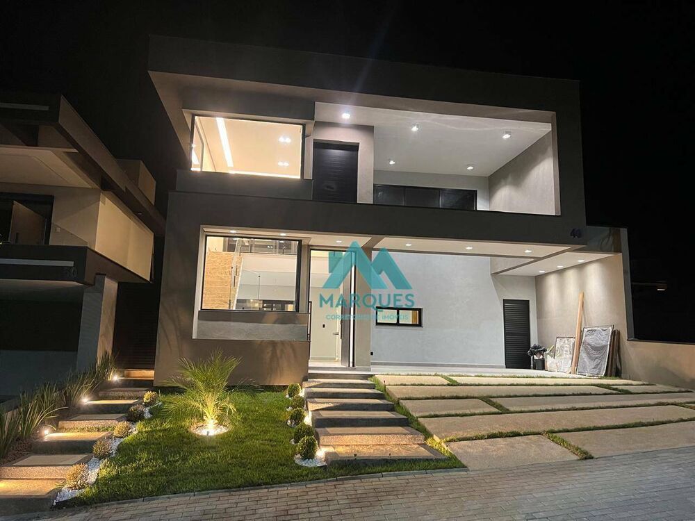 Casa à venda com 3 quartos, 190m² - Foto 1
