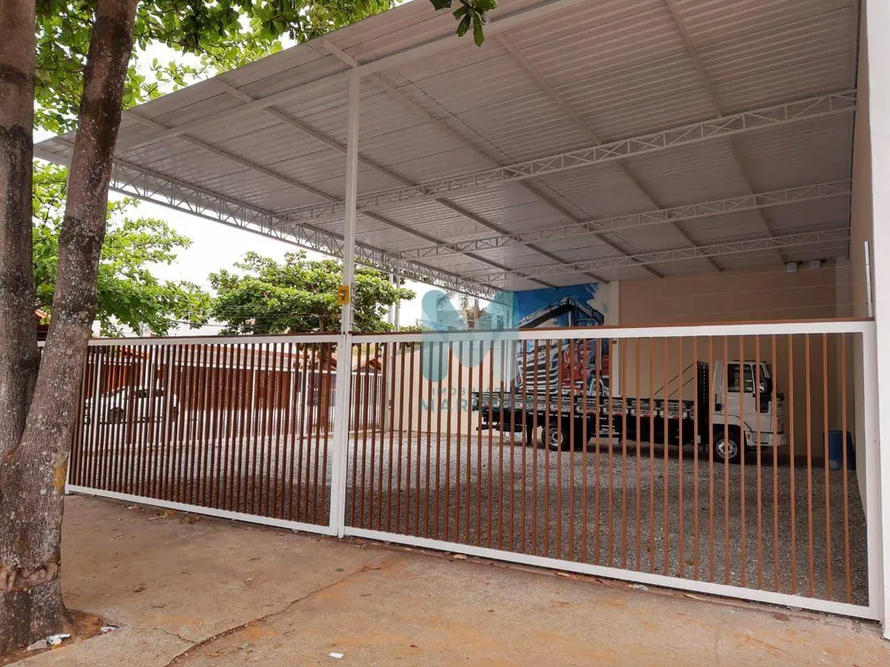 Box-Garagem, 225 m² - Foto 3
