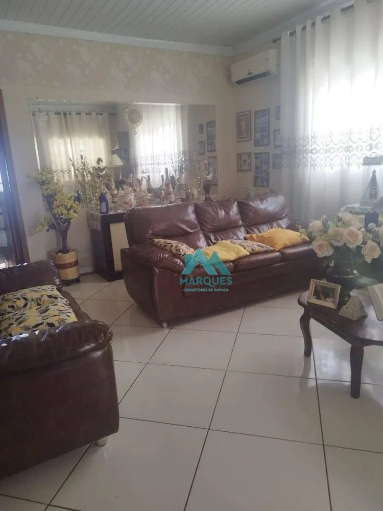 Casa, 3 quartos, 242 m² - Foto 4