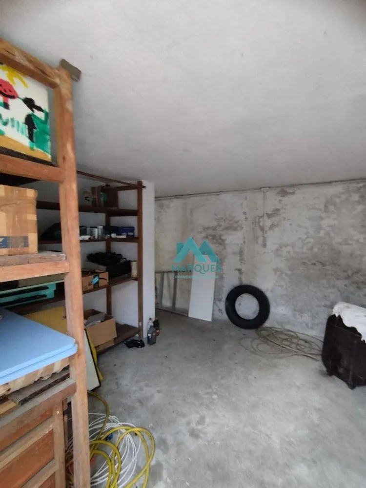 Casa, 4 quartos, 181 m² - Foto 1
